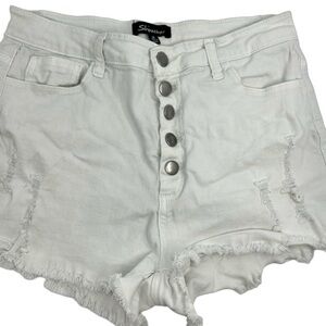 Chic Shinestar White Shorts |‎ Size M | 5 Pockets & Button Detail!